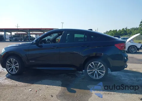 2015 BMW X6 xDrive50I z USA, uszkodzony, nr VIN 5UXKU6C56F0F93848
